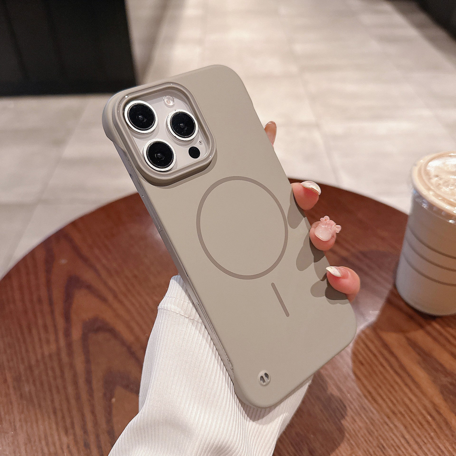 New borderless magnetic phone case for iPhone