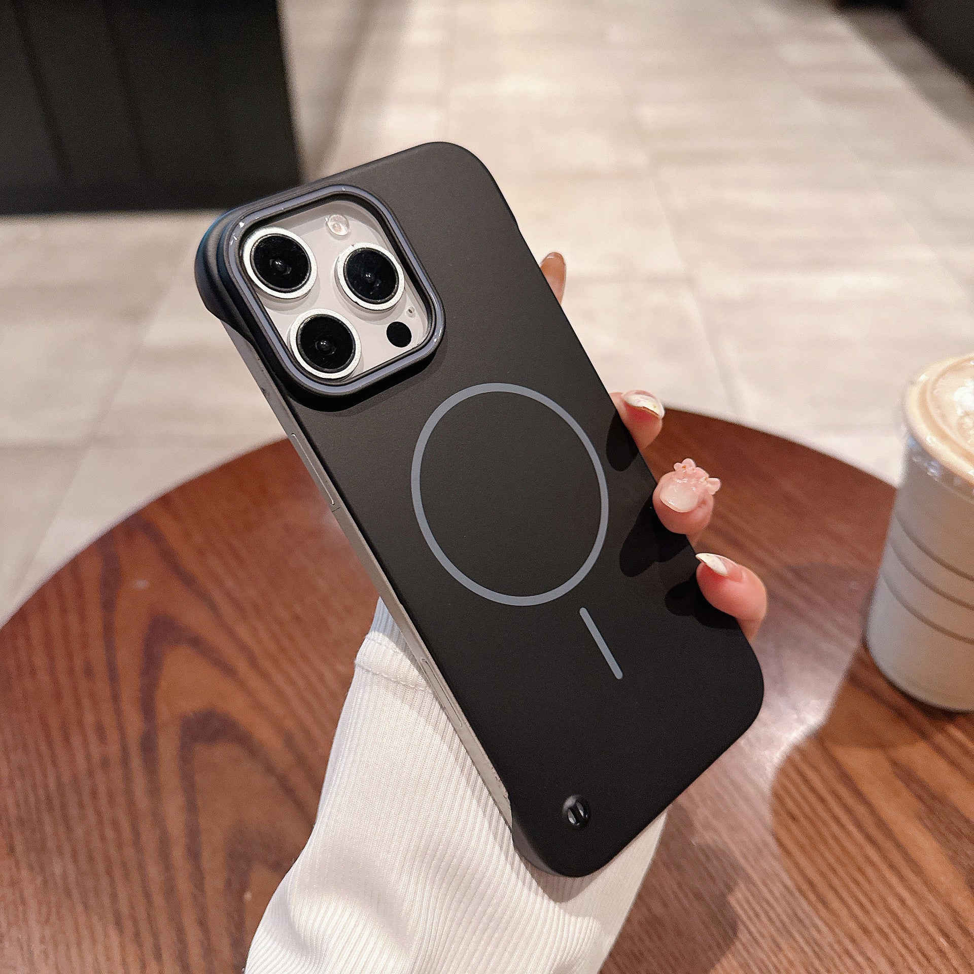 New borderless magnetic phone case for iPhone