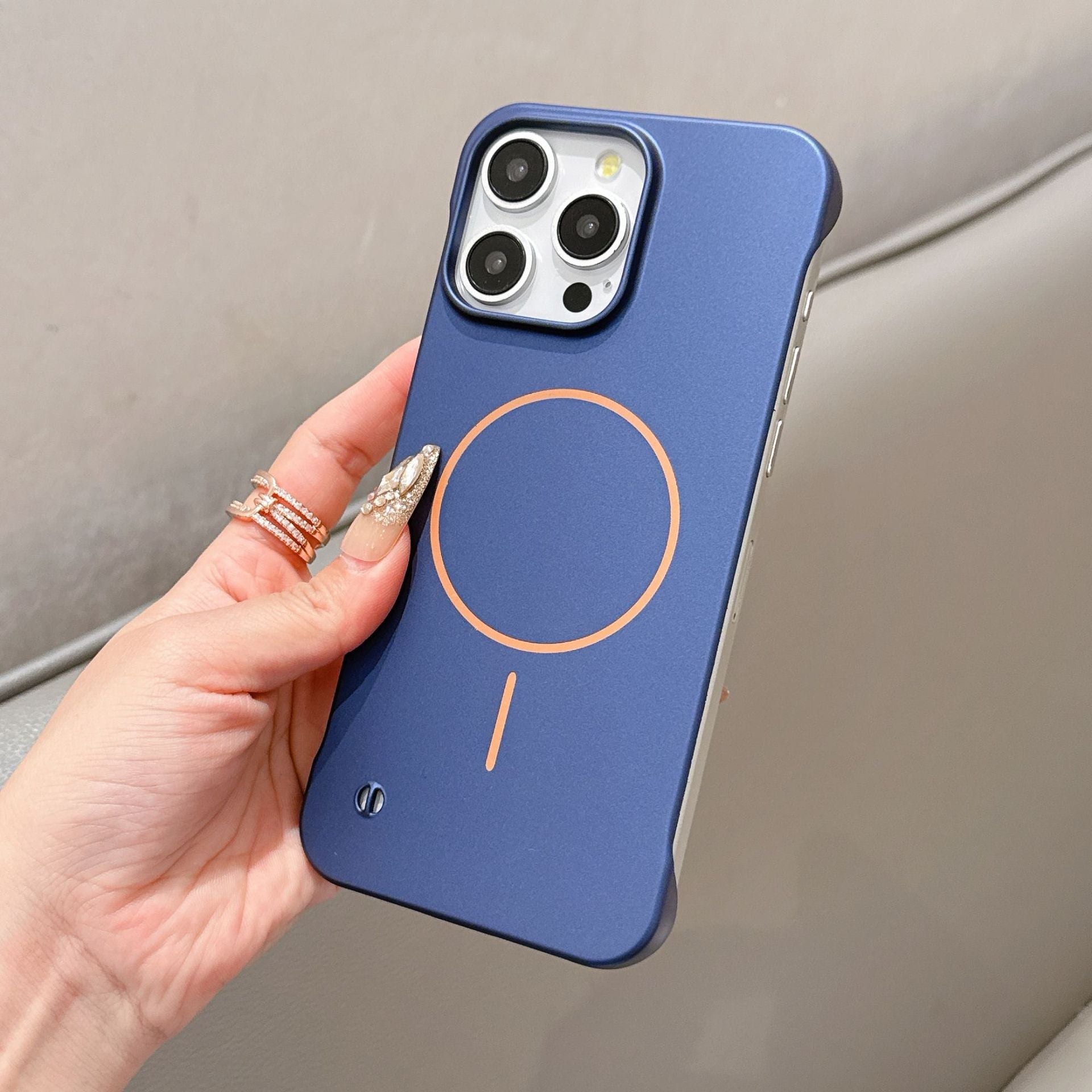 Matte skin friendly ultra-thin borderless phone case for iPhone