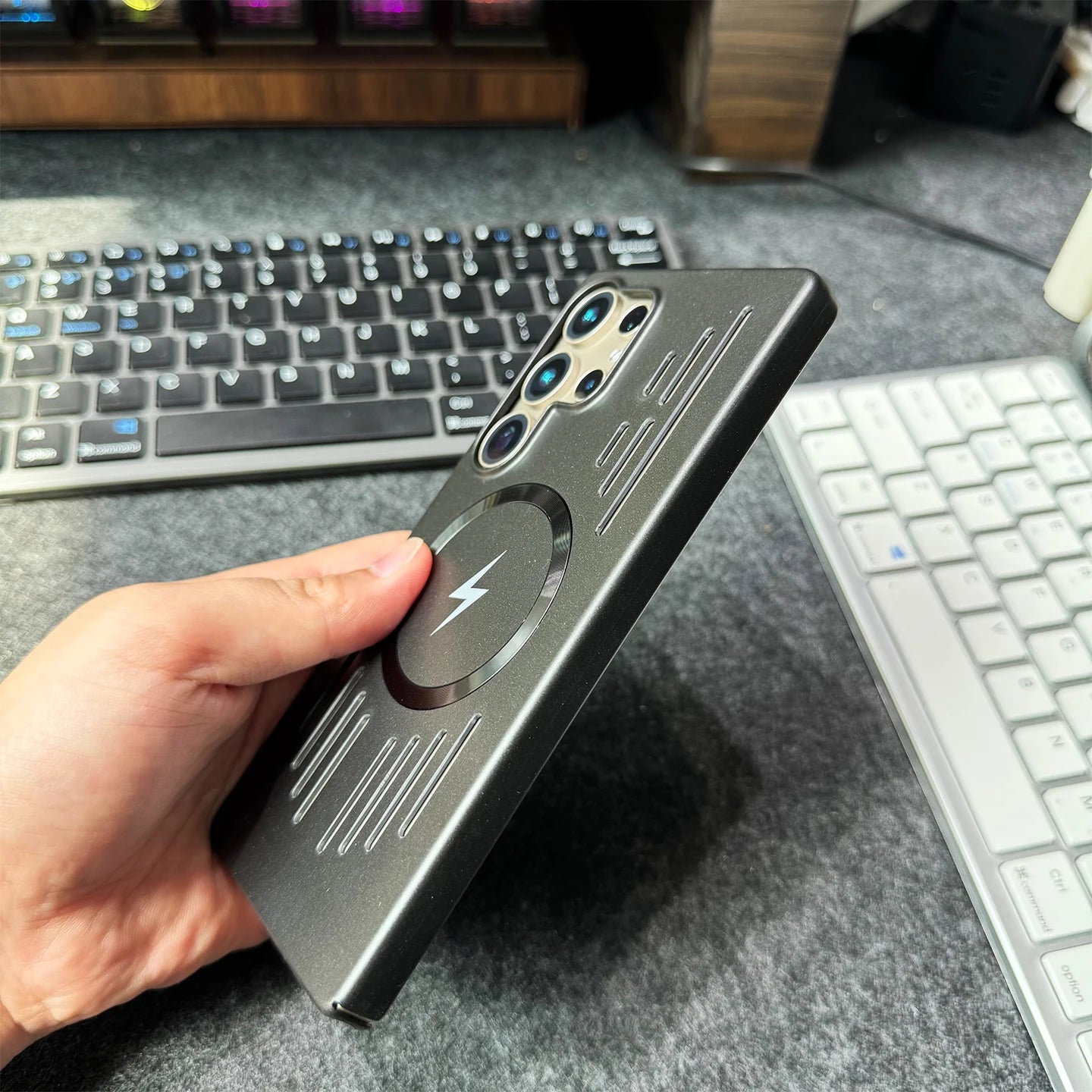 Paint Hard Heat Dissipation Cooling Hollow Case For Samsung