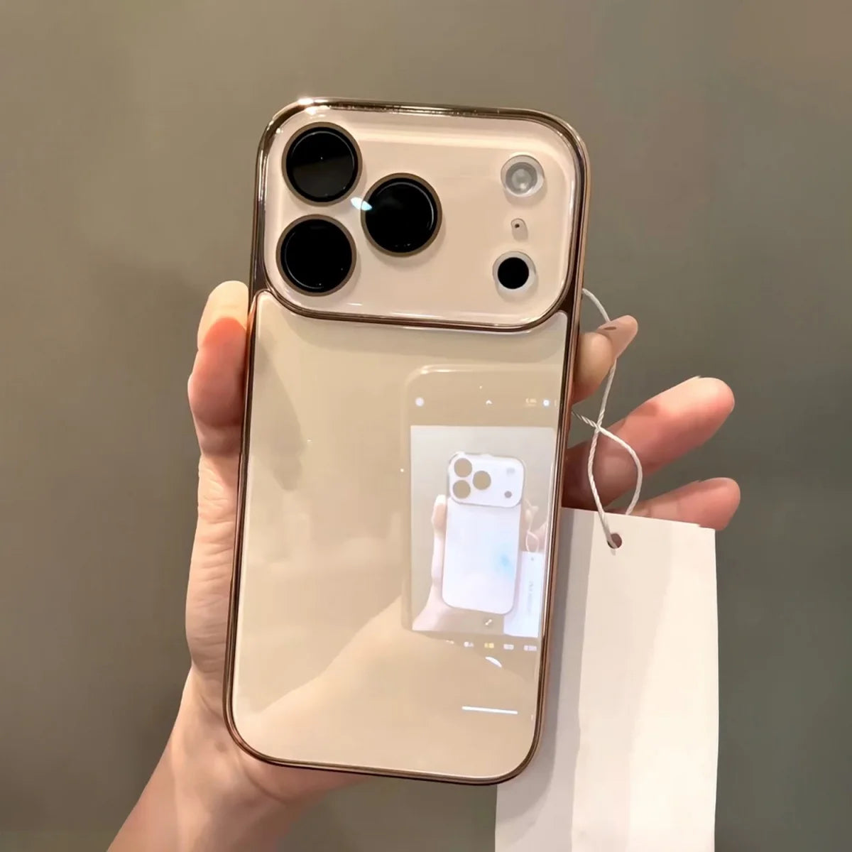 2026 NEW Emerald Electroplated Glass iPhone Case