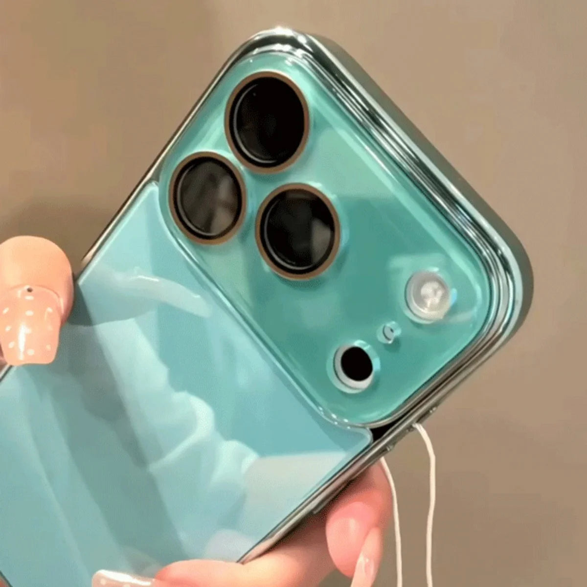 2026 NEW Emerald Electroplated Glass iPhone Case