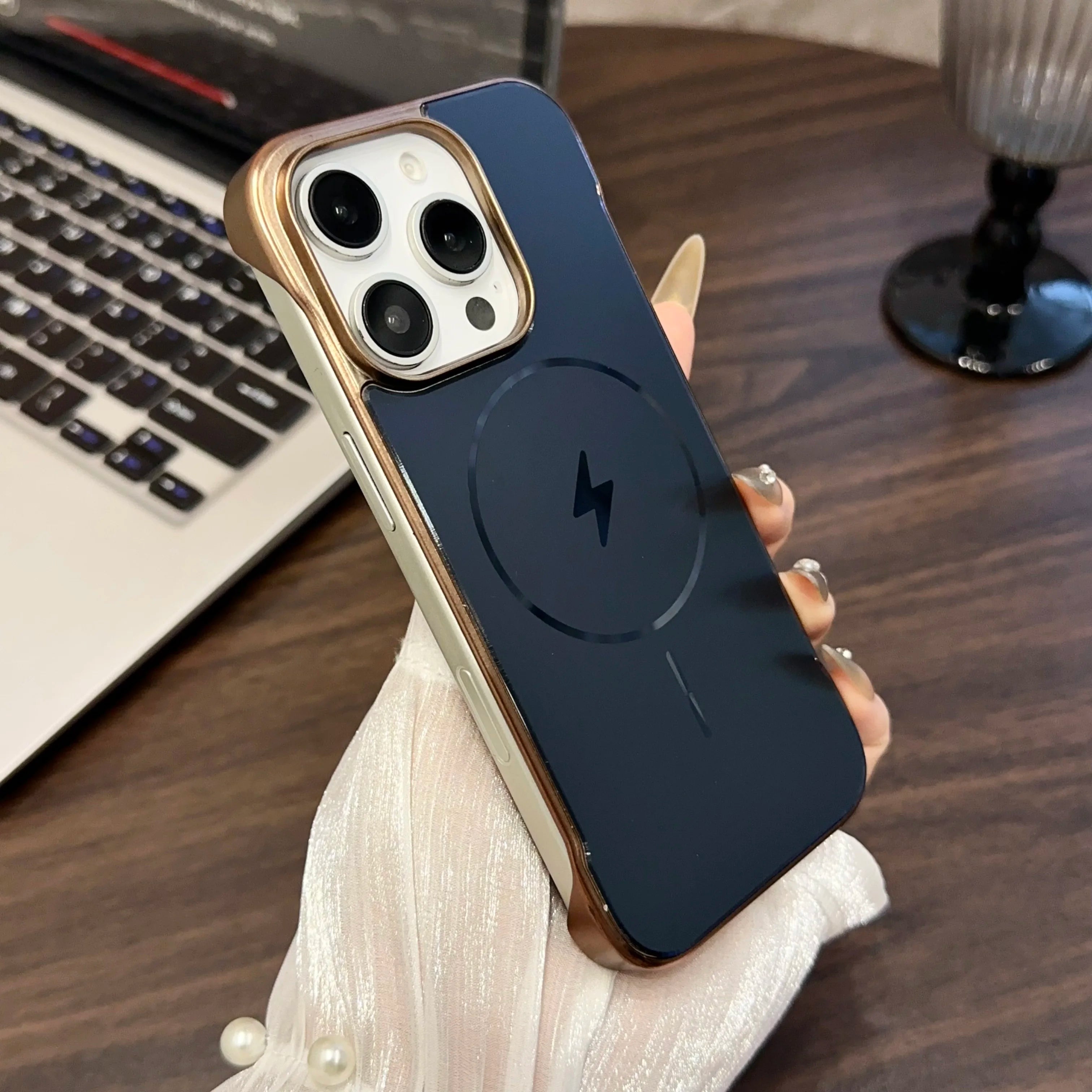 Electroplated frameless hard PC magnetic phone casefor iPhone