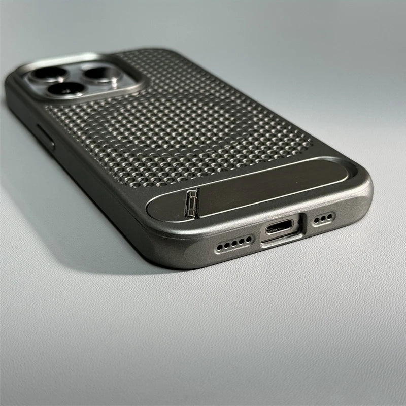 Honeycomb Mesh Cooling MagSafe Phone Case For iPhone