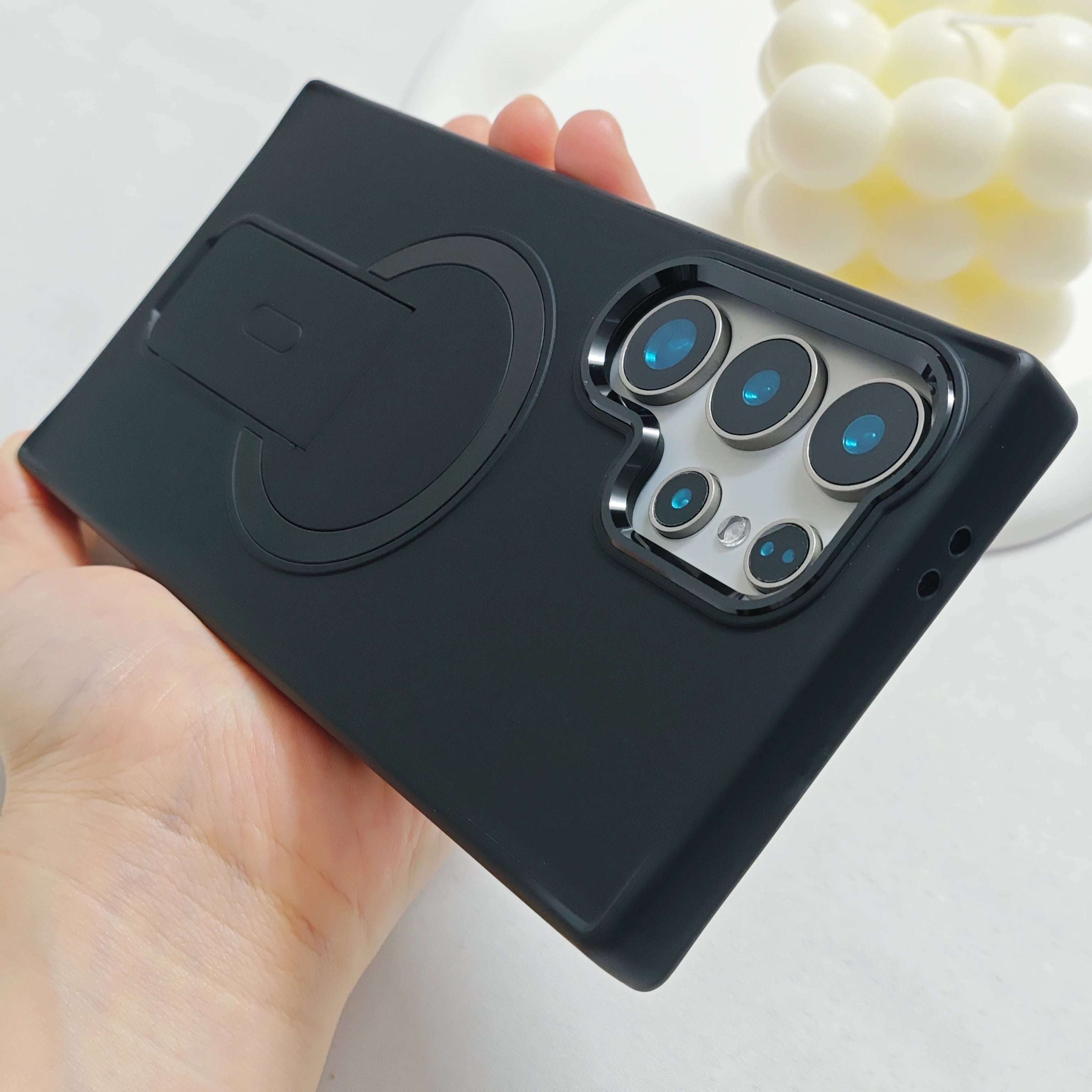 Invisible Kickstand Magnetic Case for Samsung