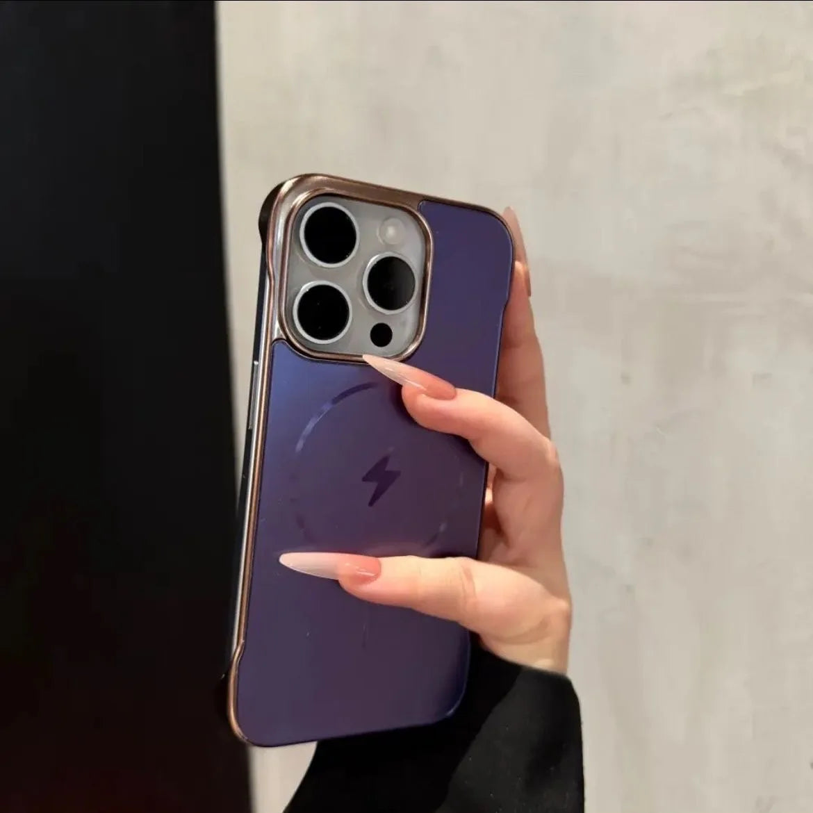 Electroplated frameless hard PC magnetic phone casefor iPhone