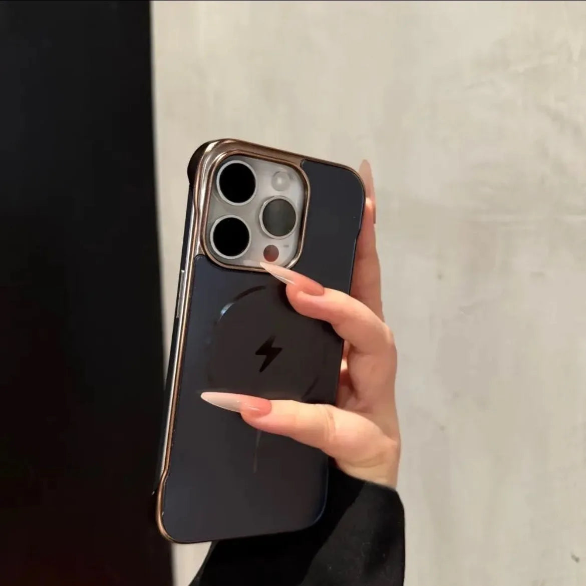 Electroplated frameless hard PC magnetic phone casefor iPhone