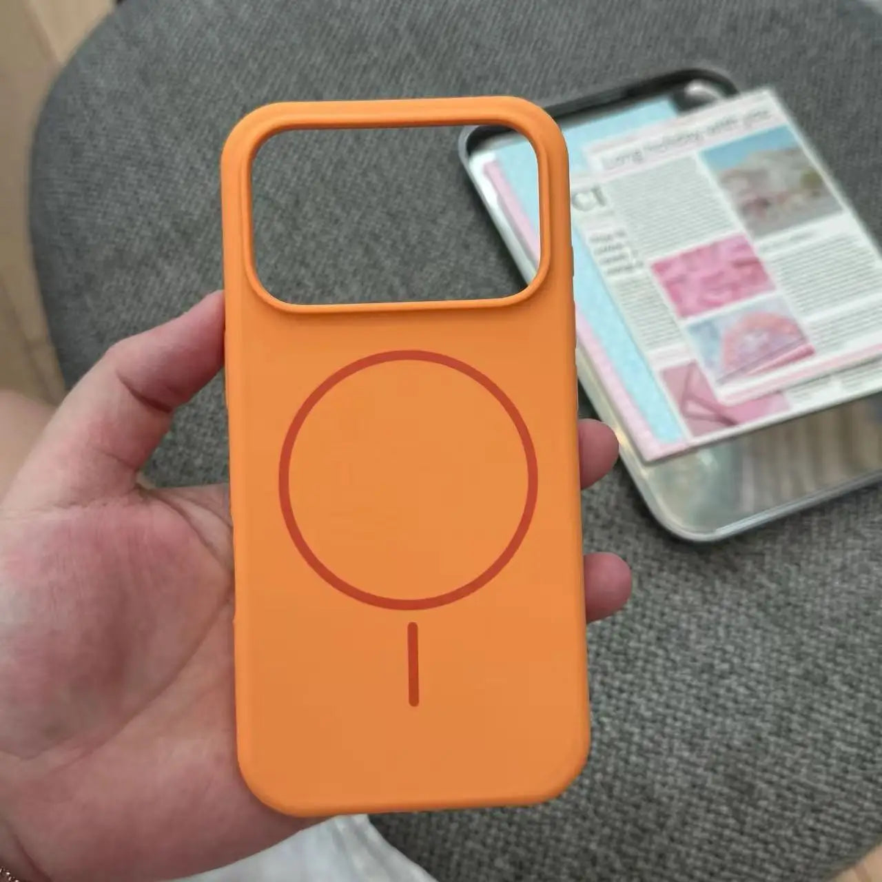 Popular solid color liquid silicone Magsafe phone case, compatible with iPhone.