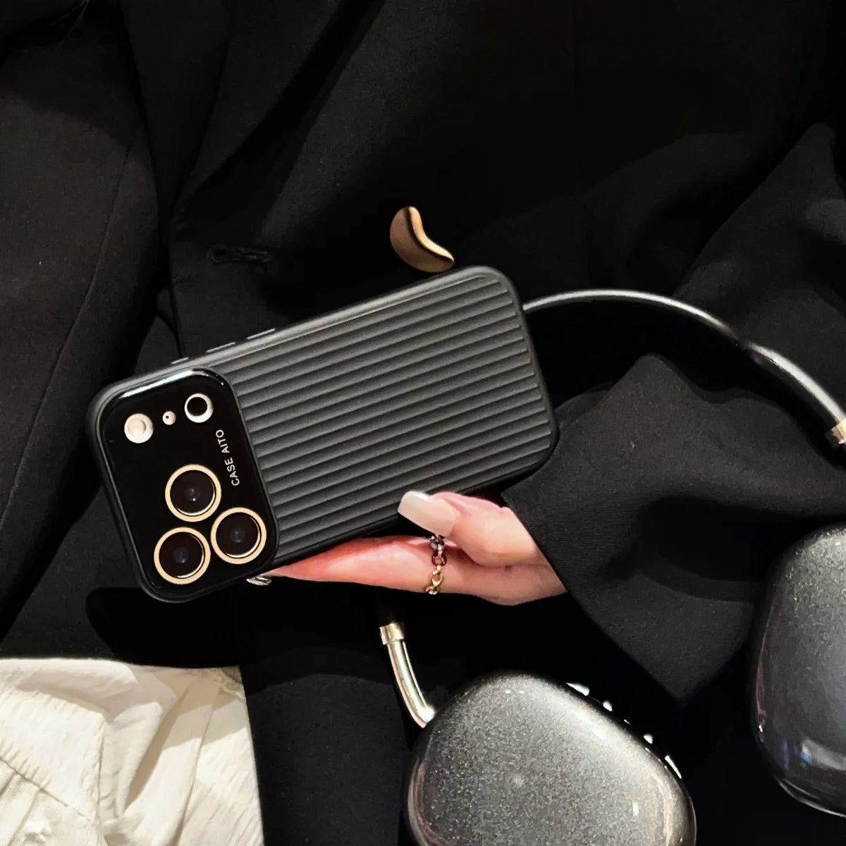 Luxury Stripes Corrugated Large Window Phone Case For iPhone