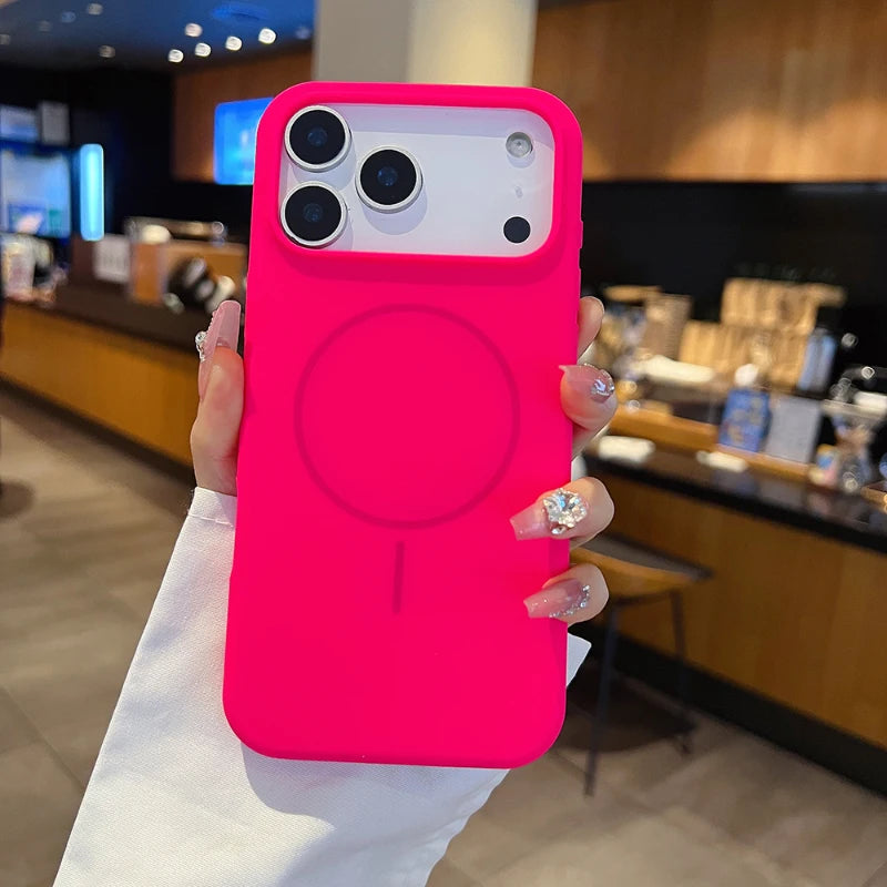 Popular solid color liquid silicone Magsafe phone case, compatible with iPhone.