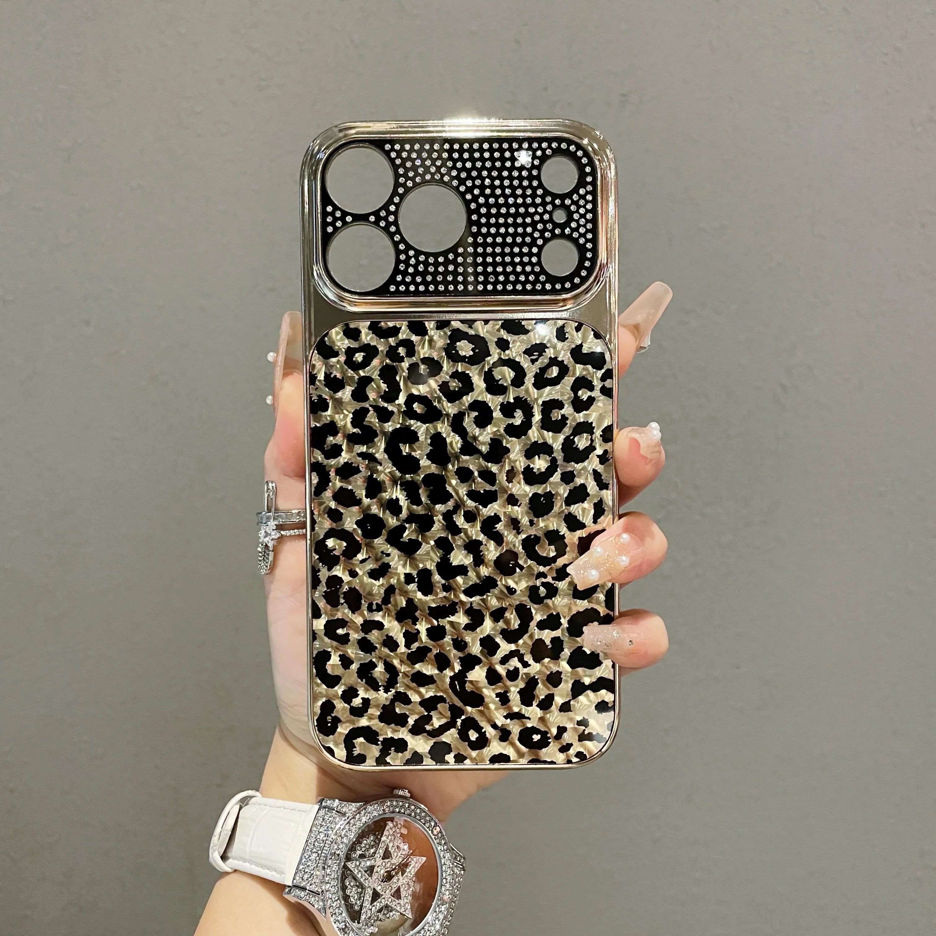 Leopard Print Crystal Phone Case – Electroplated Edge Full-Cover Protective Case for Women