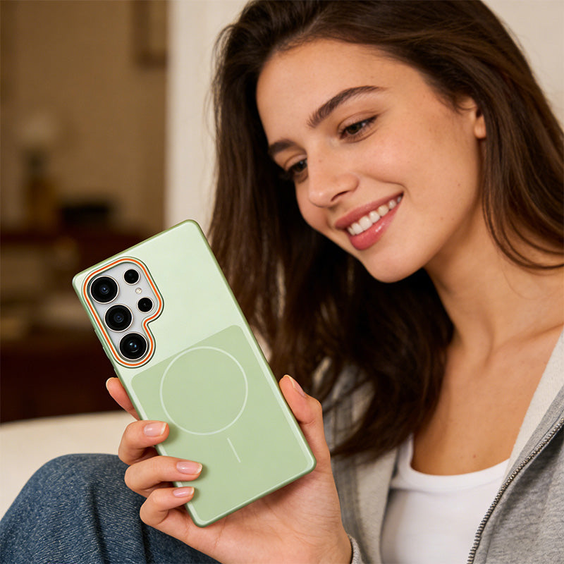 CASESUN Samsung Galaxy S26 Ultra matte PC slim magnetic case lifestyle handheld