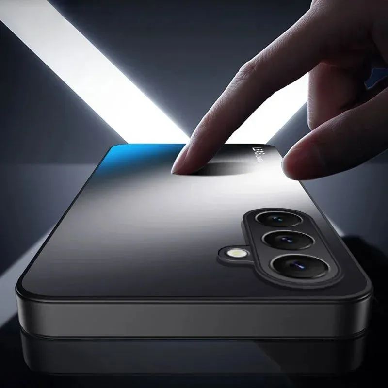 Ring shaped magnetic protective phone case suitable for Samsung