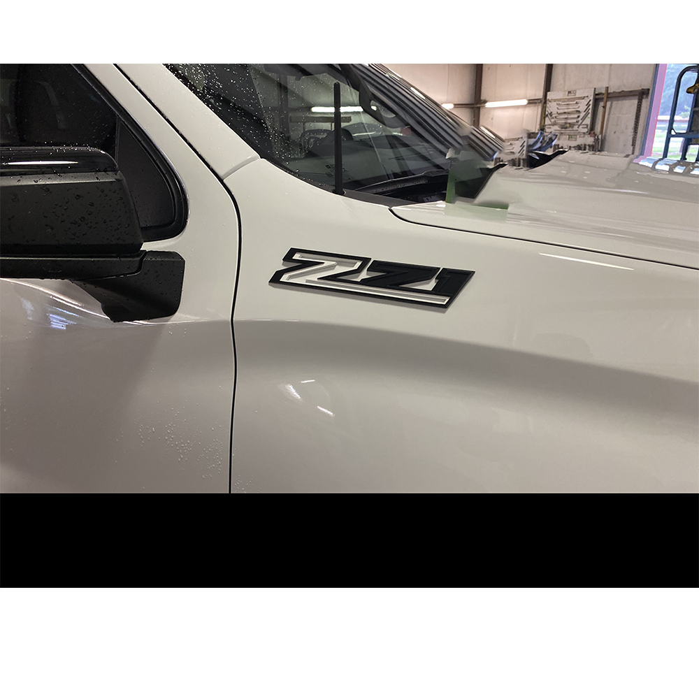 2Pcs 2019-2025 Silverado 1500 Z71 ABS Plastic Fender Side Badge Decal Black White Chevrolet