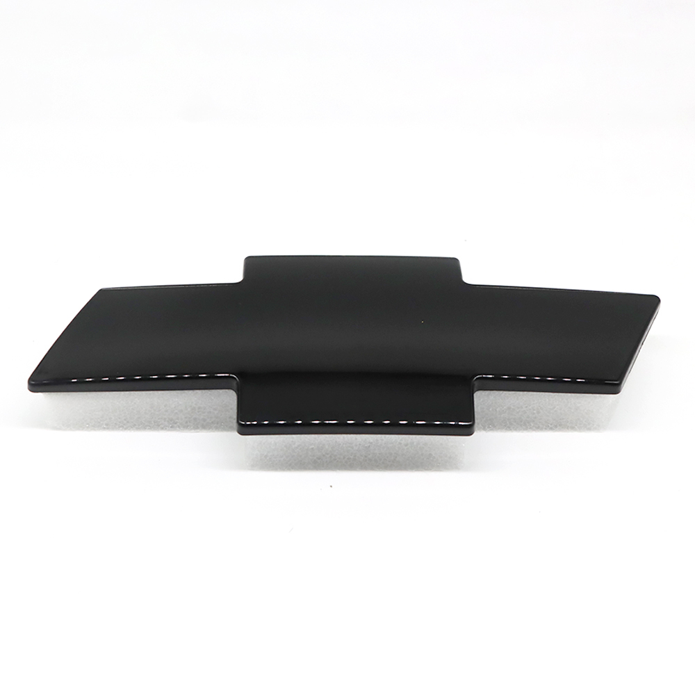 1PC 99-02 Silverado 00-06 Tahoe Suburban Plastic Front Grille Emblem Black Chevrolet 12335633
