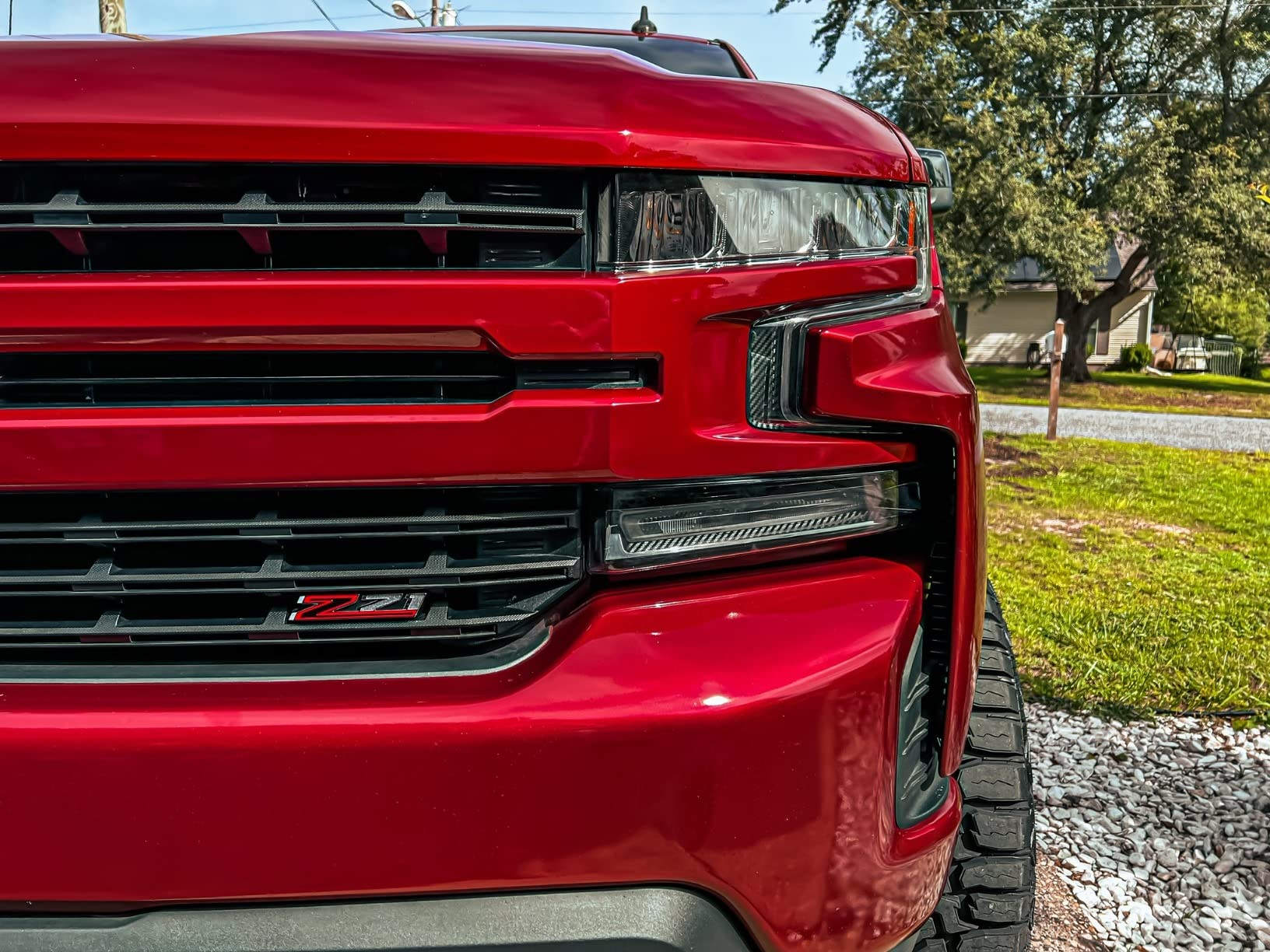 2019-2021 Silverado 1500 Plastic Front Grille Z71 Emblem Black Red 84384428