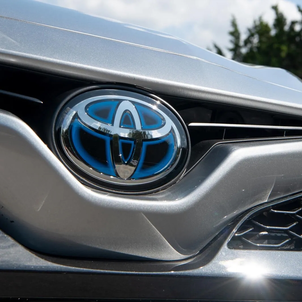 1PC 2013-2015 Avalon 2012-2017 Camry 2010-2015 Prius 2012-2017 Prius V Front Grille Emblem Bumper Silver Black Blue Toyota 75310-47010
