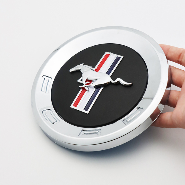 Universal Mustang Round Badge Black 5.9"/15cm Adhesive Badge Ford