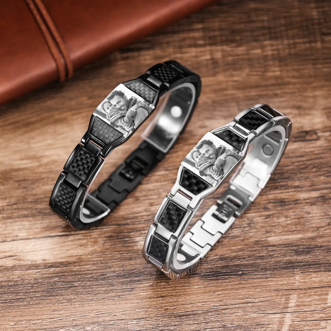 Father's Day🎁 Customizable Titanium Steel Carbon Fiber Photo Bracelet