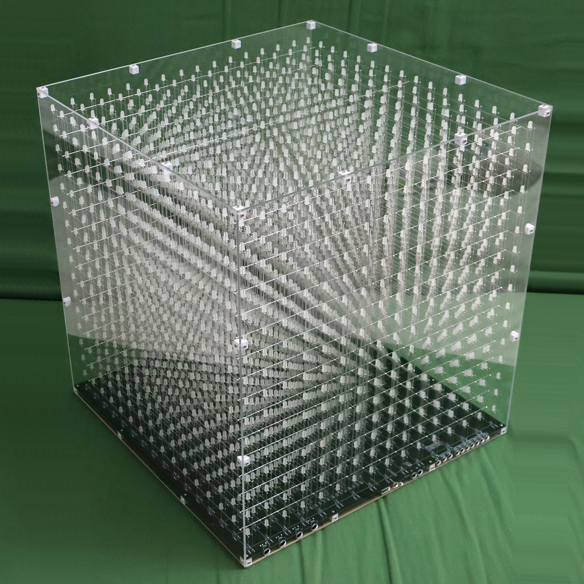 iCubeSmart 3D16RGB LED CUBE Transparent Acrylic Case, Only Suitable For iCubeSmart 3D16RGB, Size 48x48x52cm