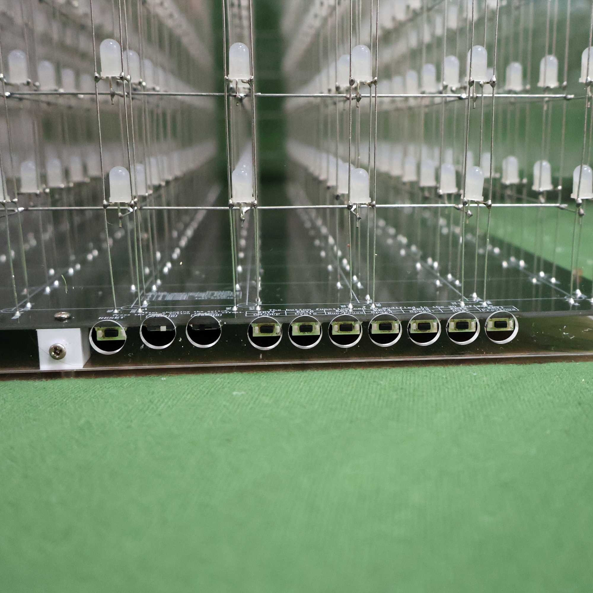 iCubeSmart 3D16RGB LED CUBE Transparent Acrylic Case, Only Suitable For iCubeSmart 3D16RGB, Size 48x48x52cm