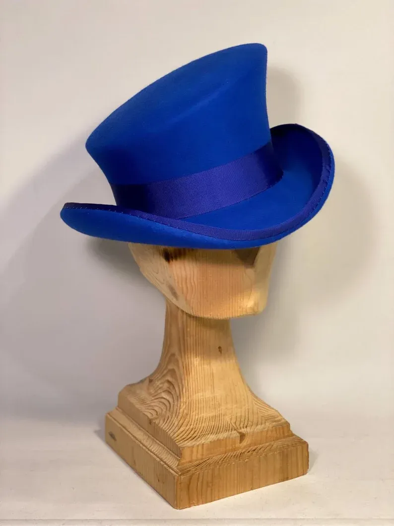 Asymmetric top hat-Blue