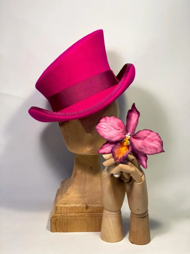 Asymmetric top hat-Rose