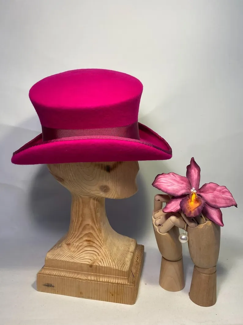 Asymmetric top hat-Rose