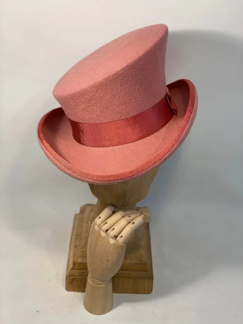 Asymmetric top hat-Pink