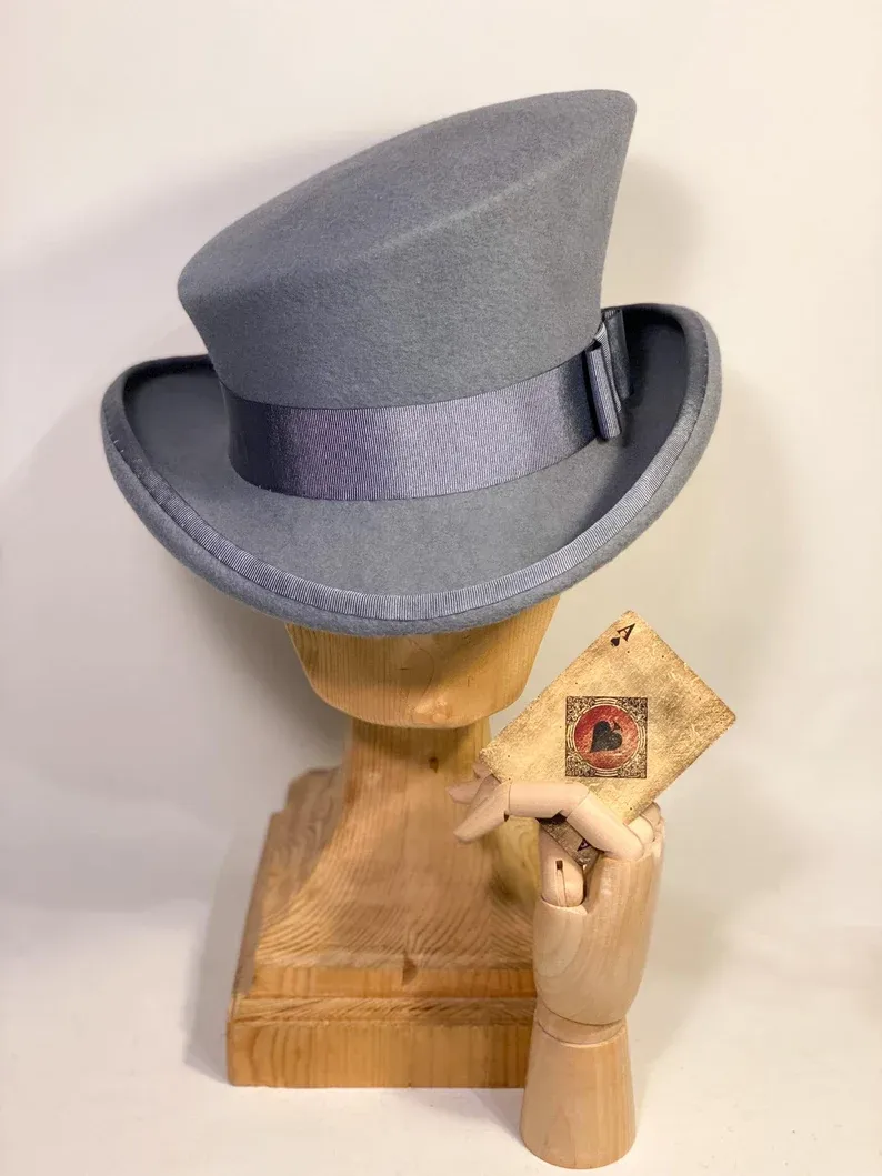 Asymmetric top hat-Grey