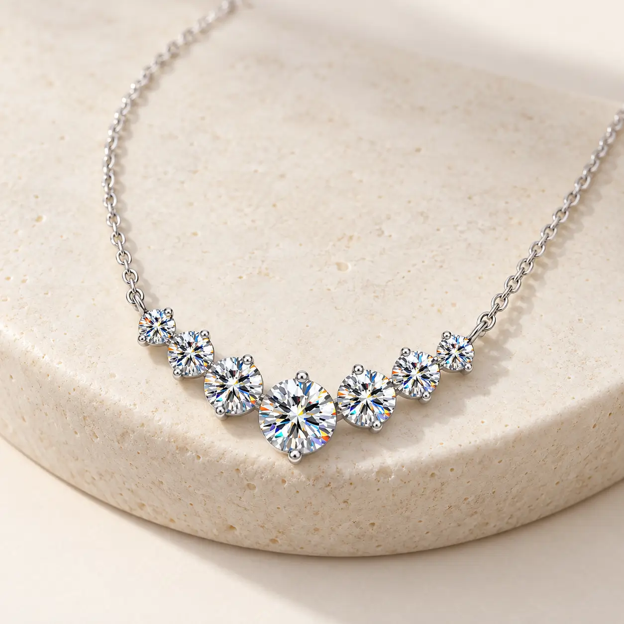 MARDAZA Brilliant V Cluster Round Cut Sterling Silver Moissanite Necklace