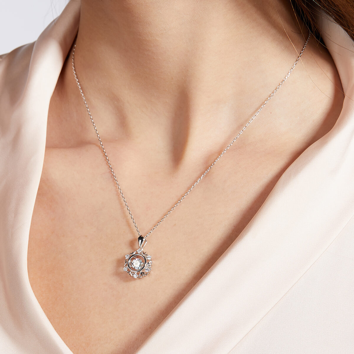 MARDAZA Dancing Crystal Bloom Round Cut Sterling Silver Moissanite Necklace