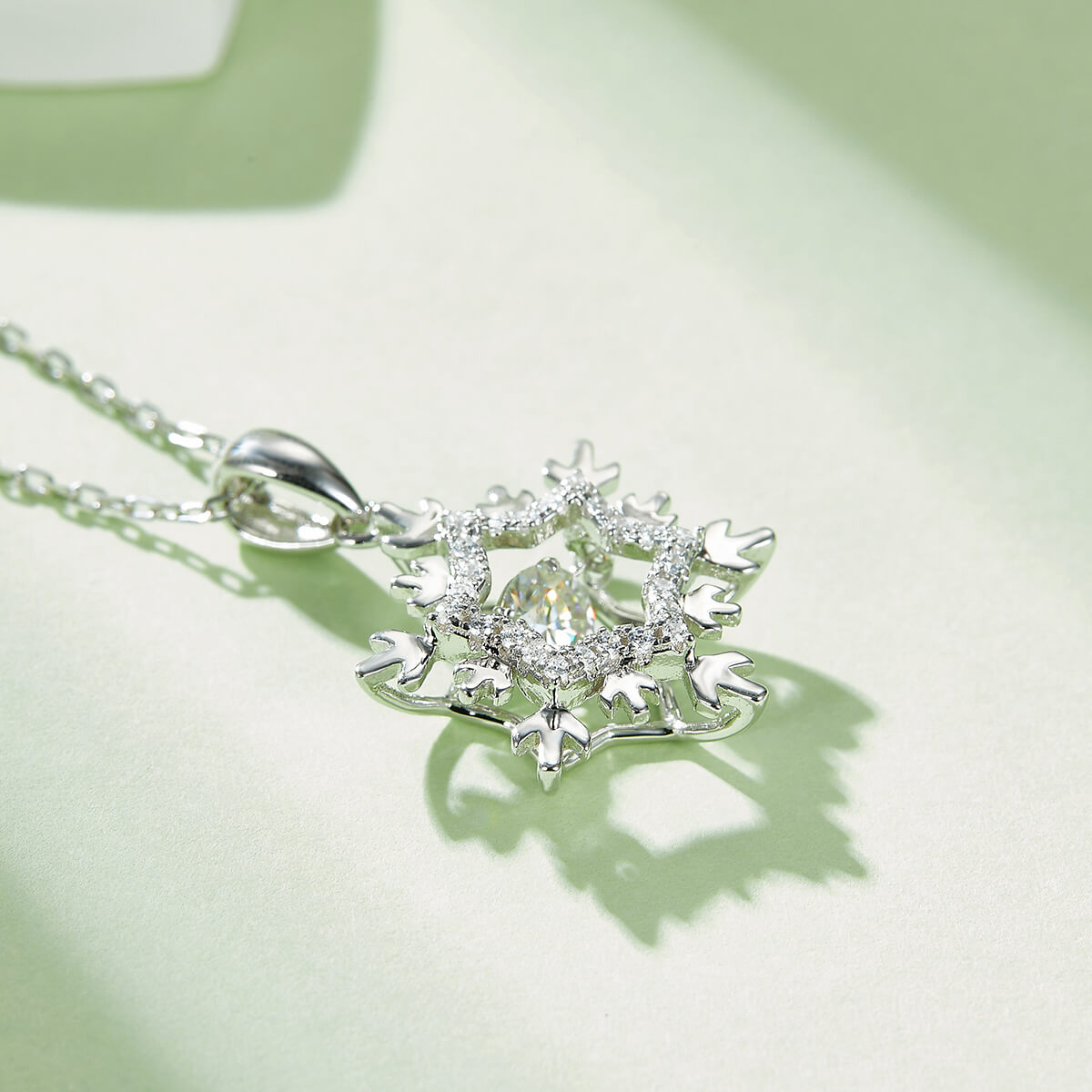 MARDAZA Dancing Snowflake Round Cut Sterling Silver Moissanite Necklace