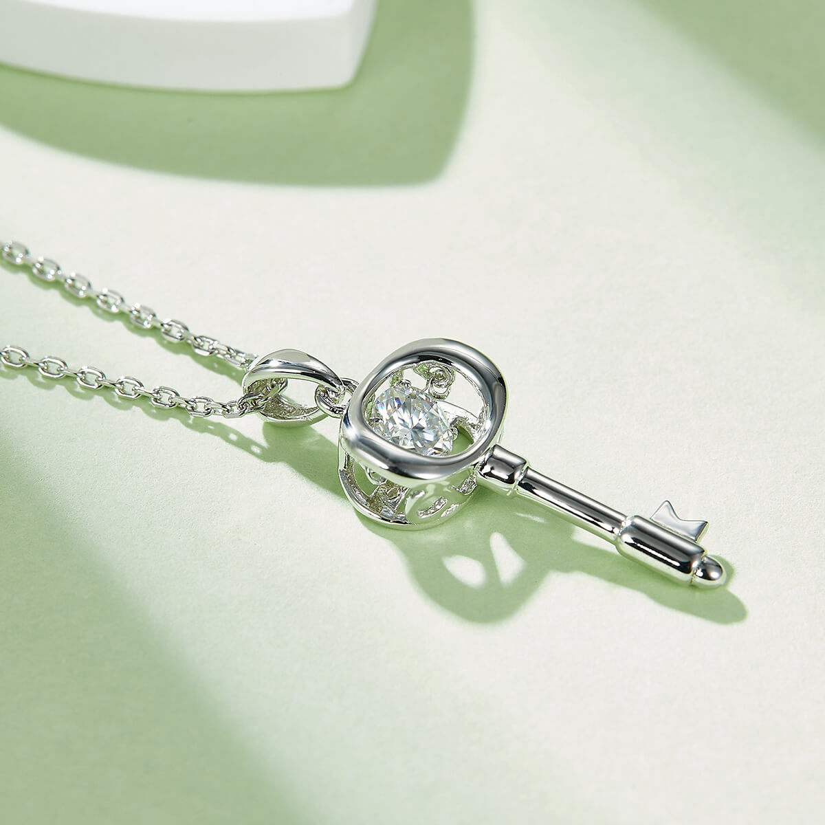 MARDAZA Dancing Key of Love Round Cut Sterling Silver Moissanite Necklace