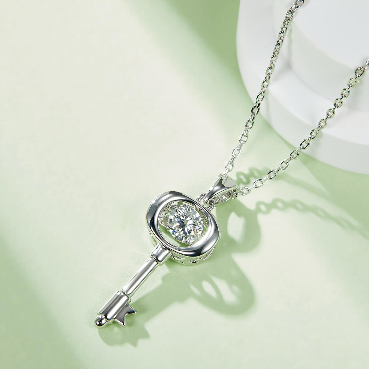 MARDAZA Dancing Key of Love Round Cut Sterling Silver Moissanite Necklace