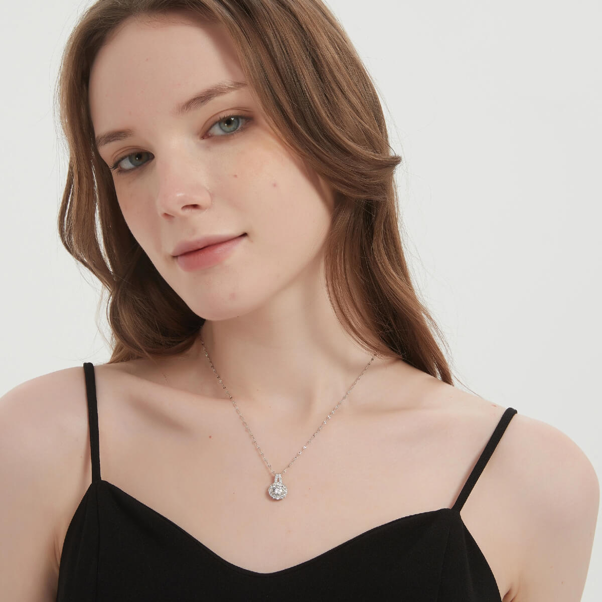 S925 Sunflower Moissanite Necklace