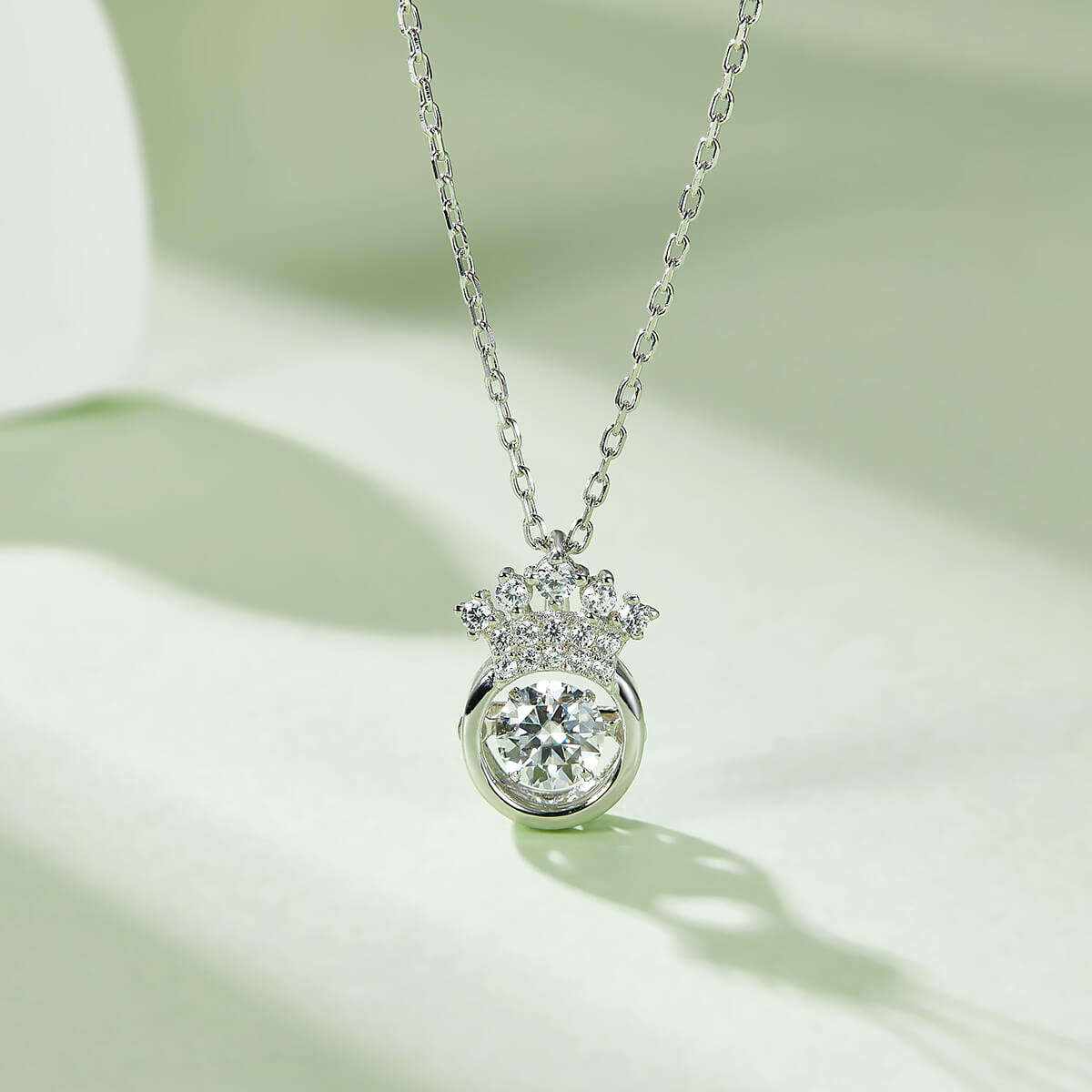 MARDAZA Dancing Queen Crown Round Cut Sterling Silver Moissanite Necklace
