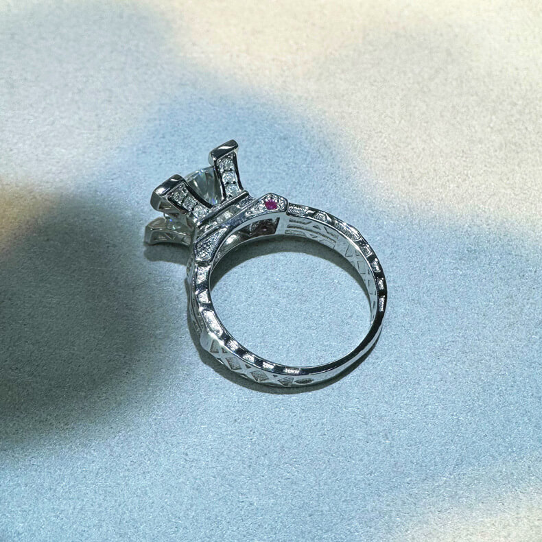 MARDAZA Geometric Crown Round Cut Sterling Silver Moissanite Ring