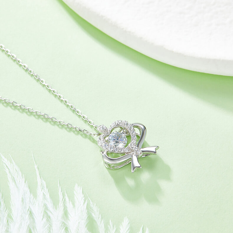 MARDAZA Dancing Bow Heart Round Cut Sterling Silver Moissanite Necklace