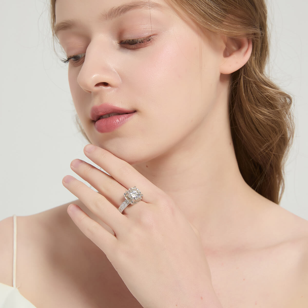 MARDAZA Luxury Round Cut Sterling Silver Moissanite Ring