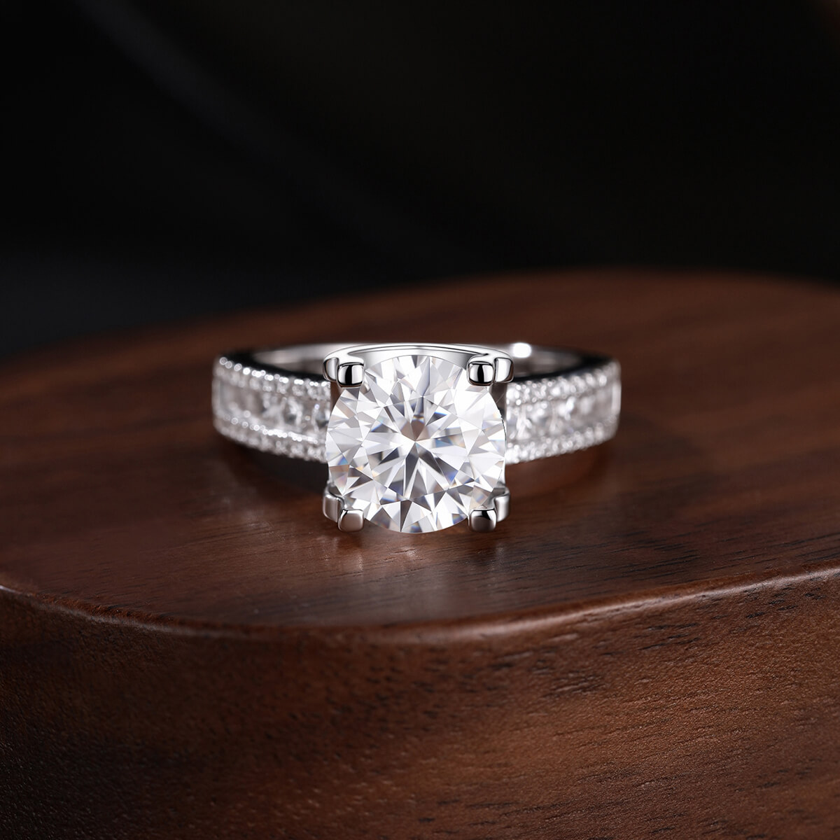 MARDAZA Luxury Round Cut Sterling Silver Moissanite Ring