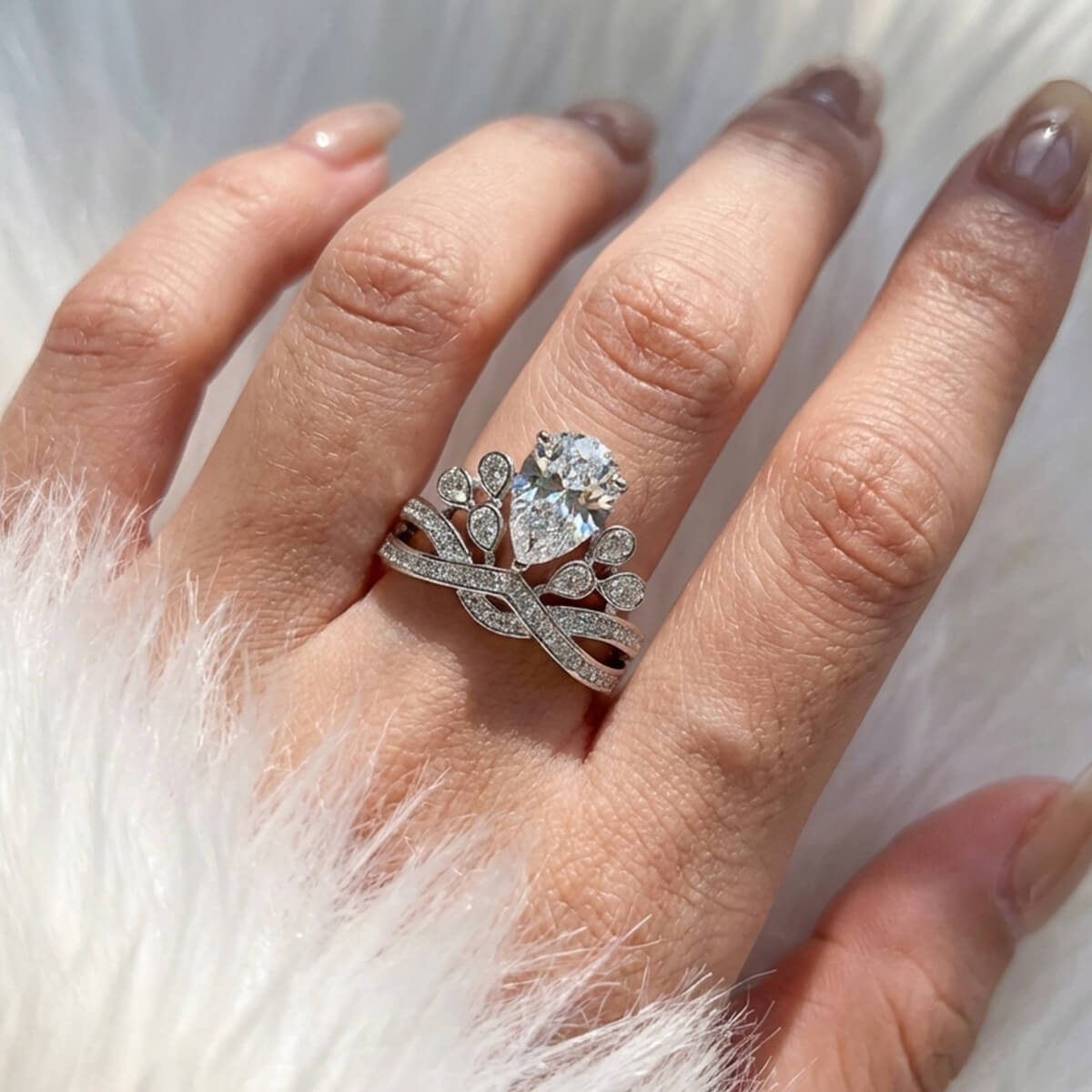 MARDAZA Intertwined Tiara Pear Cut Sterling Silver Moissanite Ring