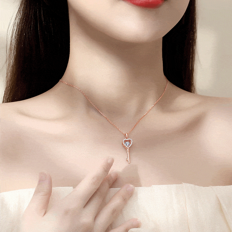 MARDAZA Dancing Heart Key Round Cut Sterling Silver Moissanite Necklace
