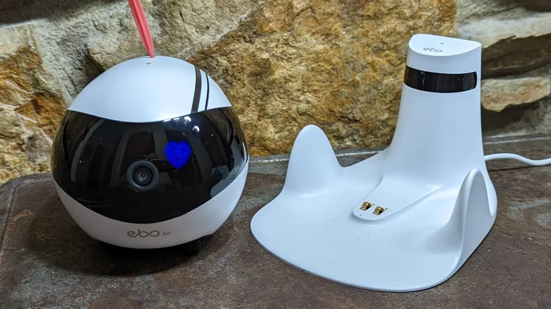 Enabot EBO Air review: An adorable robot pet camera