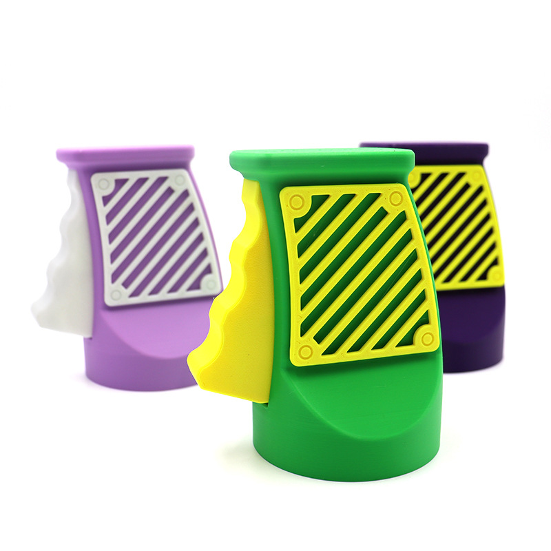 One-handed can opener for beverages and beer