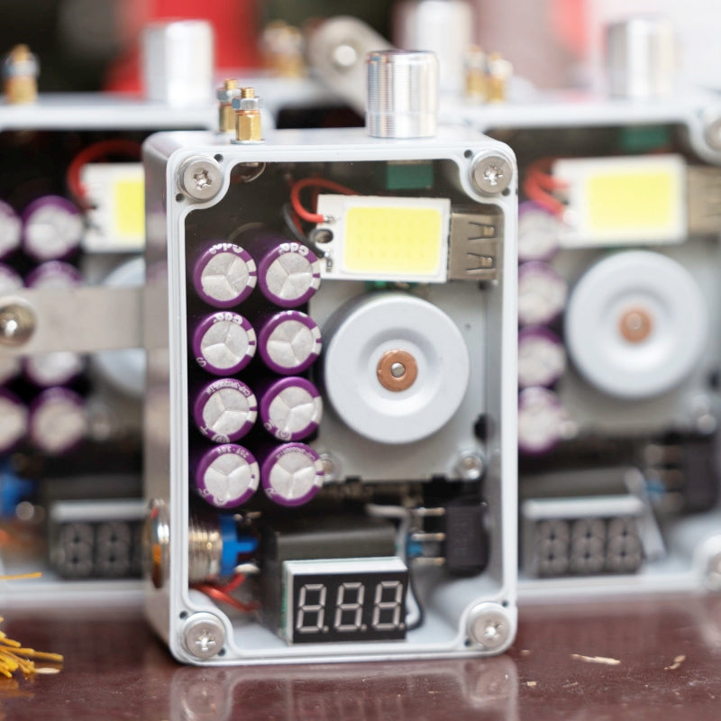 Cool Portable hand-crank generator lighting ignition USB charging