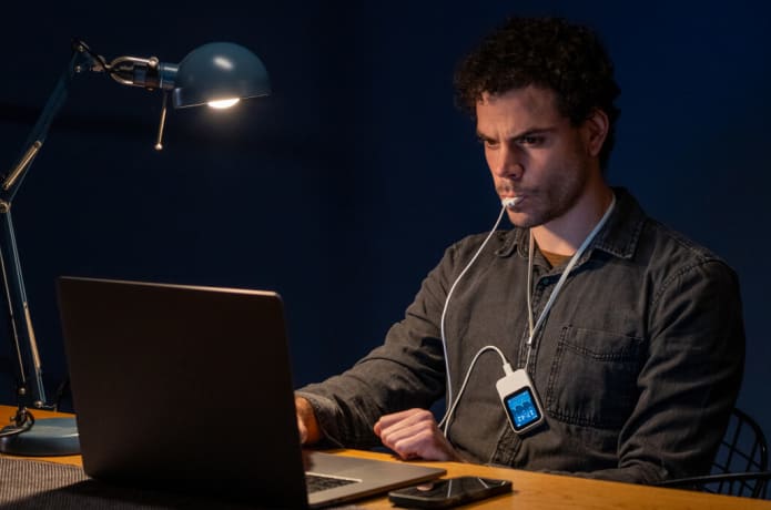 Anti-snoring tongue trainer