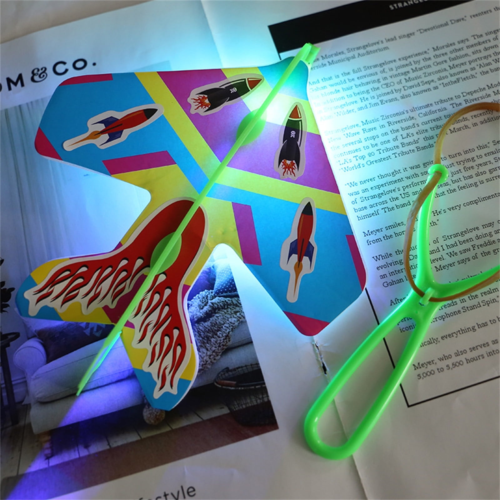 Slingshot airplane, mini airplane LED light glider flying, outdoor sports toy birthday party gift