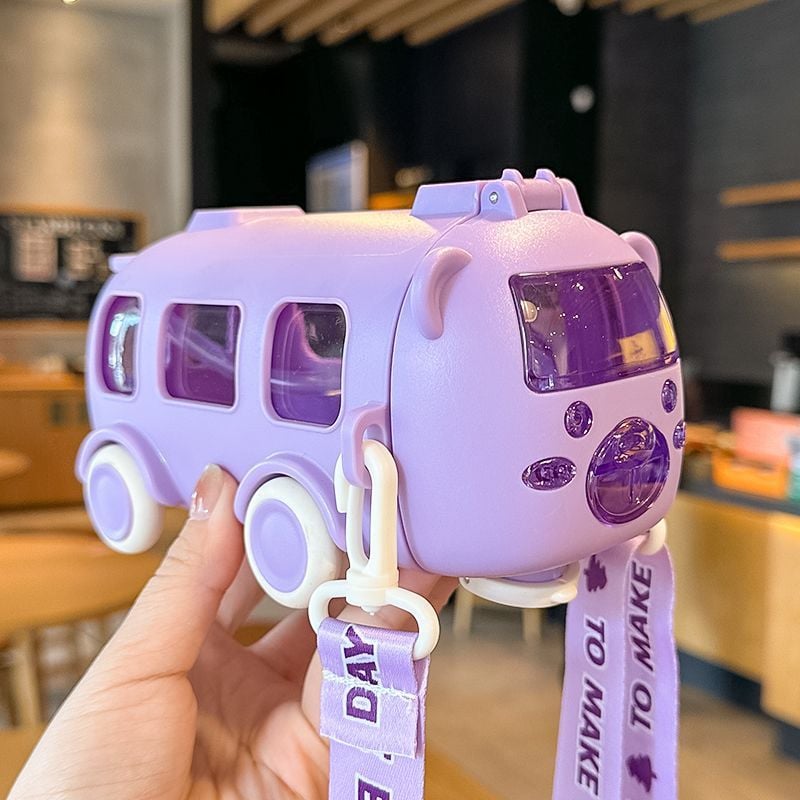 🎁Perfect gift for children 🚌Portable mug in the shape of a bus with shoulder strap.