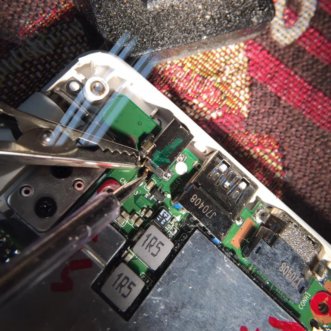 VERSATILE soldering iron, evolve your way of soldering.